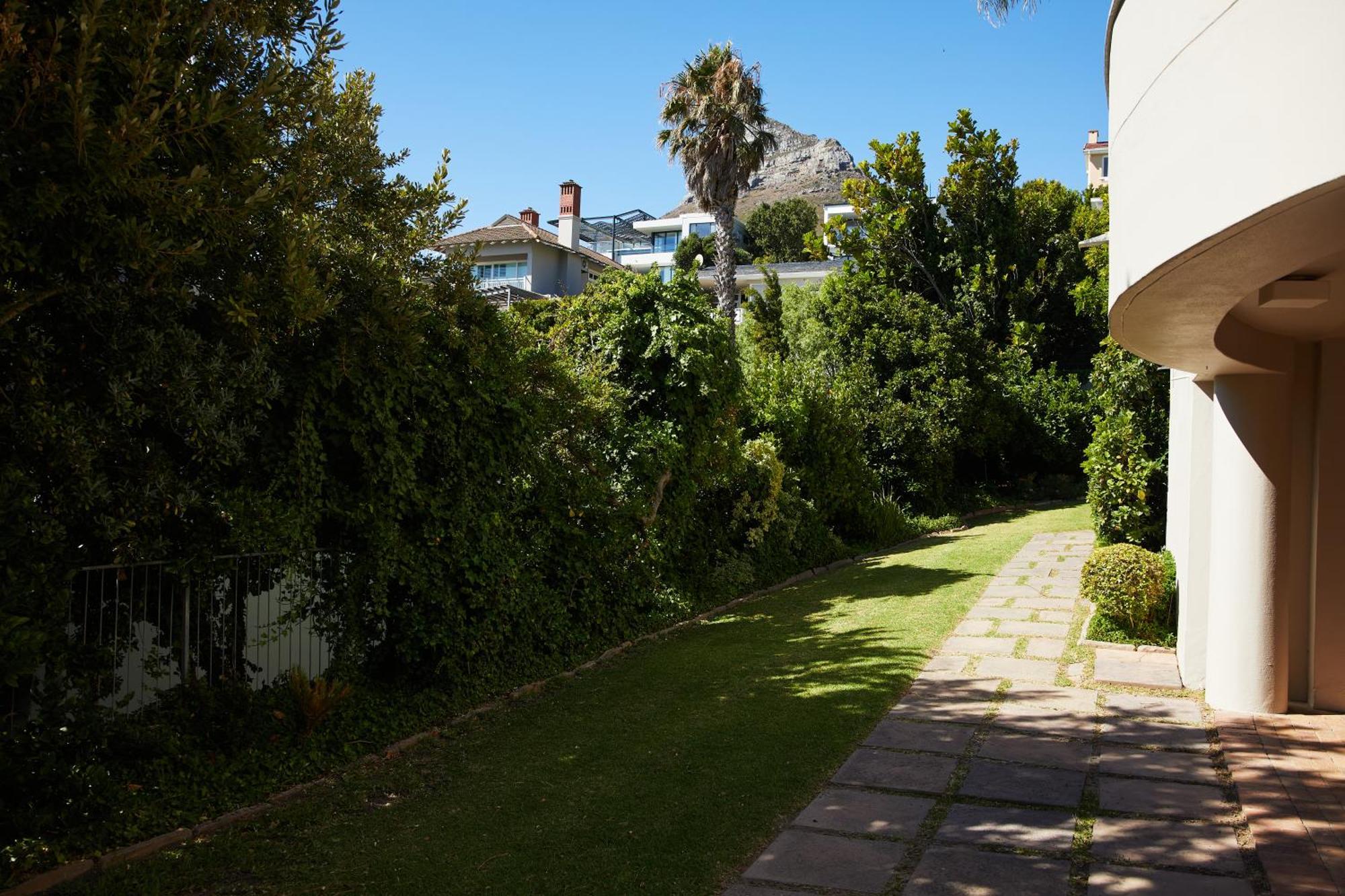 42 On Strathmore * Cape Town